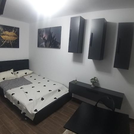 Ovidiu Relaxing Place บูคาเรสต์ ภายนอก รูปภาพ